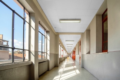 Con Rockfon, comfort acustico e sicurezza nelle scuole italiane