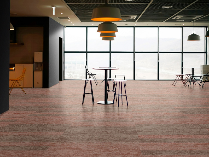 La collezione di pavimenti vinilici Dickson si amplia