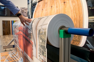 InPrint Munich 2019: stampa decorativa e finitura superficiale nella produzione di mobili