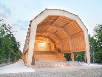 Per i 60 anni, Pedrali inaugura il Pedrali Pavilion e la mostra sulla storia dell’azienda